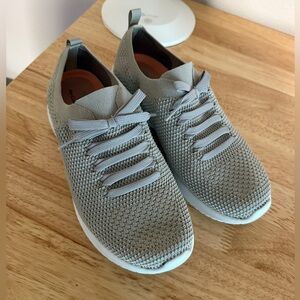 Sketchers Knit Women’s Sneakers,Taupe, Size 8.5, Wide Fit, Air Cooled, Wore Once